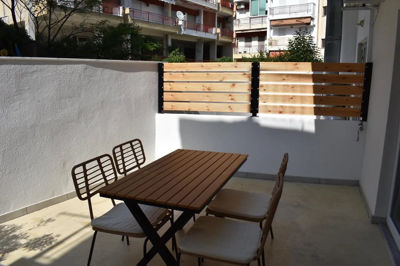 Kontakte von Chic Apartment In Nea Kallikratia